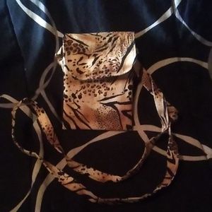Animal print small cross body bag.